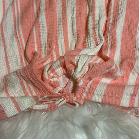 Top - Picture 4 of 8